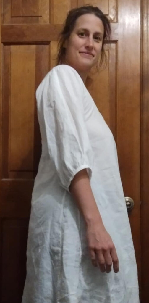 Right now, I'm working hard on getting ready for winter by sewing foundational linen garments to go under my dresses. I just finished a white elbow length linen chemise. 